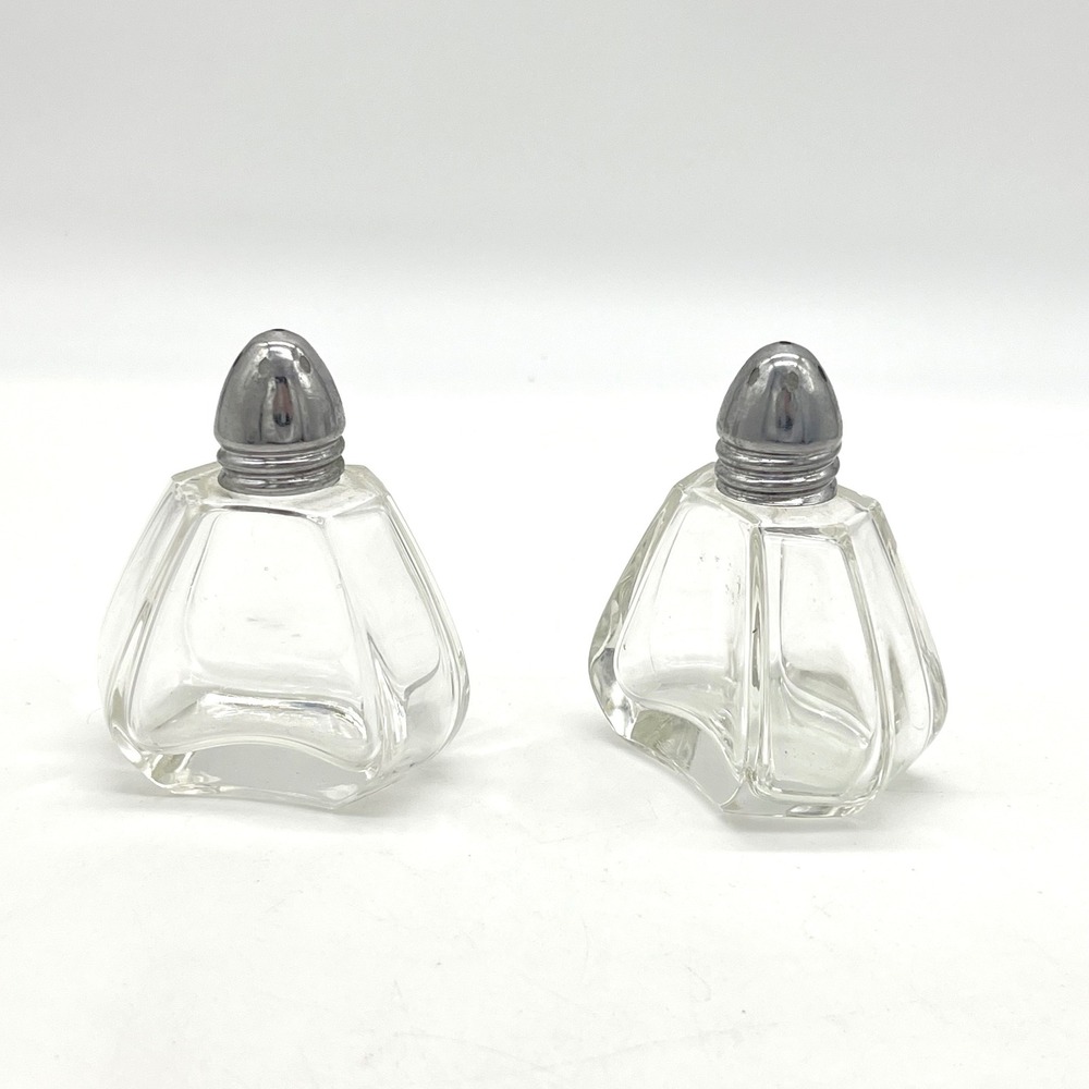 Vintage Clear Faceted Glass Salt and‎ Pepper Shakers Silver Tone Metal Caps 2.5"